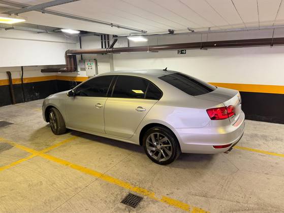 VOLKSWAGEN JETTA 2.0 COMFORTLINE FLEX 4P TIPTRONIC
